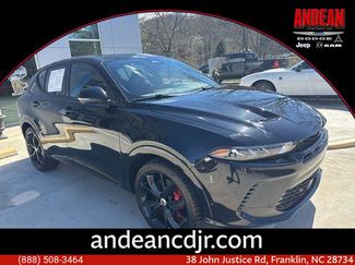 Used 2025 Dodge Hornet R/T video 1