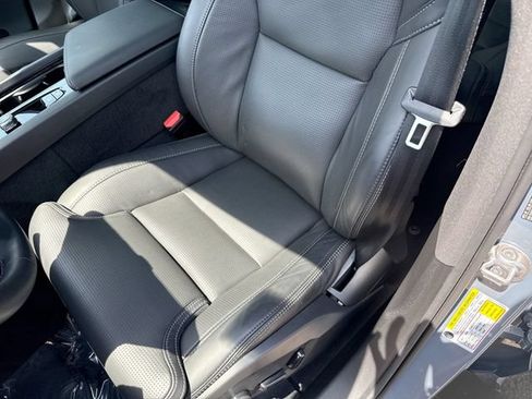 Certified 2023 Volvo XC60 T8 Ultimate w/ Climate Package AWD/4WD image 17