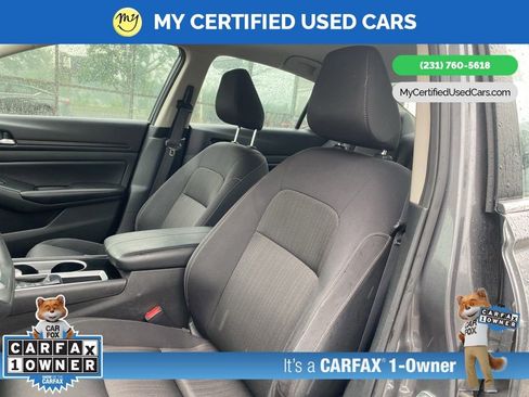 Used 2024 Nissan Altima 2.5 SV FWD image 11