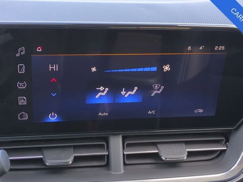 Used 2024 Chevrolet Trax ACTIV w/ Driver Confidence Package image 32