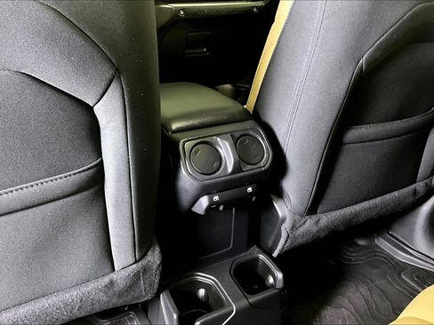 Used 2021 Jeep Wrangler Unlimited Sport image 10