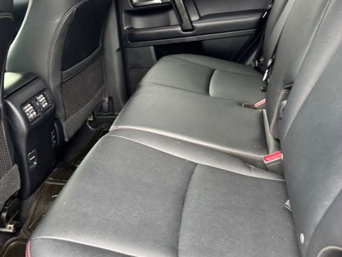 Used 2019 Toyota 4Runner TRD Off-Road Premium image 11