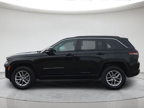 New 2026 Jeep Grand Cherokee Laredo AWD/4WD image 6