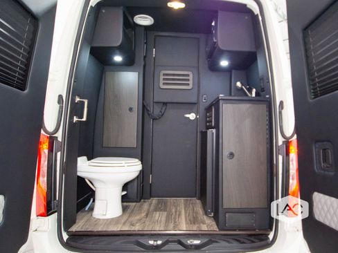 Used 2022 Mercedes-Benz Sprinter 3500 image 13