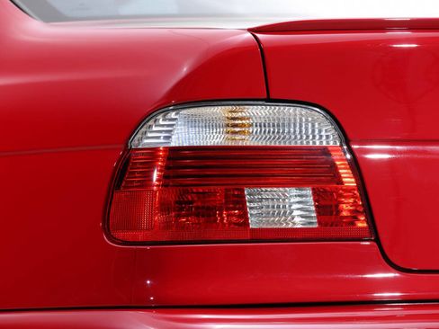 Used 2003 BMW M5 image 20