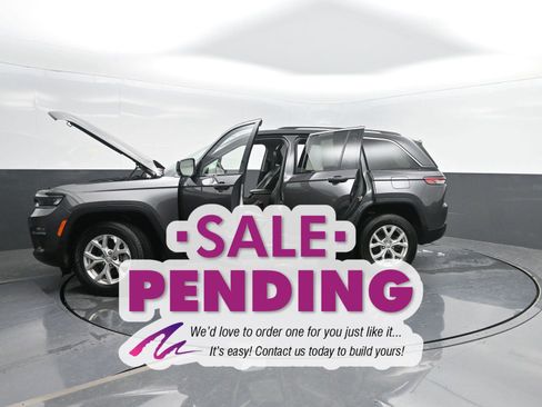 Used 2023 Jeep Grand Cherokee Limited image 50