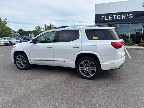 Used 2019 GMC Acadia Denali w/ Technology Package AWD/4WD image 8