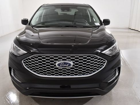 Used 2024 Ford Edge SEL w/ Convenience Package AWD/4WD image 3