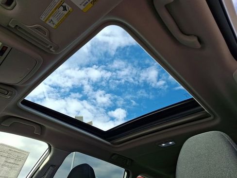 Used 2024 Subaru Forester Premium image 14