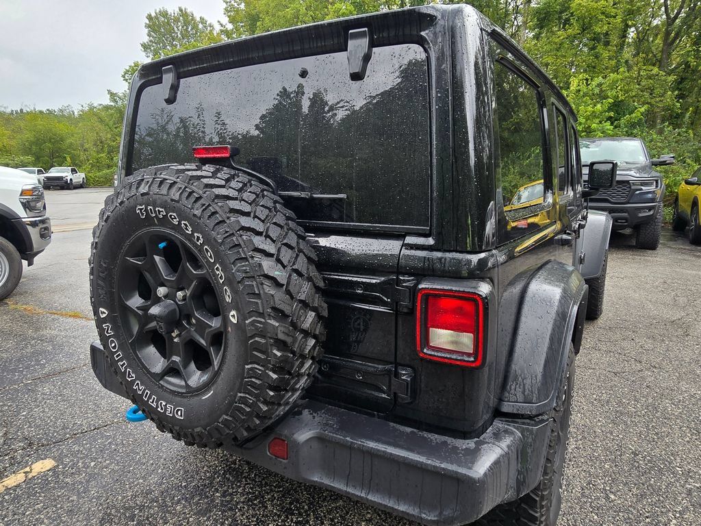 Used 2023 Jeep Wrangler Unlimited w/ Sun & Screen Package AWD/4WD image 9
