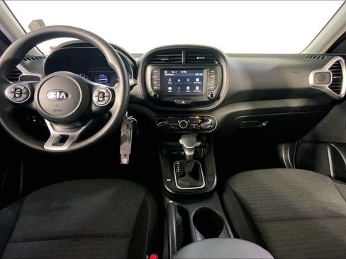 Used 2020 Kia Soul S FWD image 16