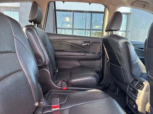 Used 2018 Honda Pilot Elite image 15