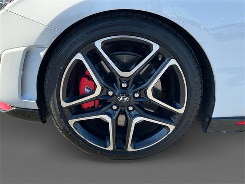 Used 2021 Hyundai Veloster N image 14