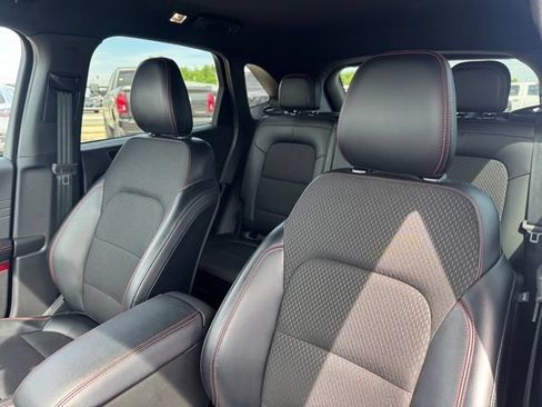 Used 2025 Ford Escape ST-Line FWD image 11