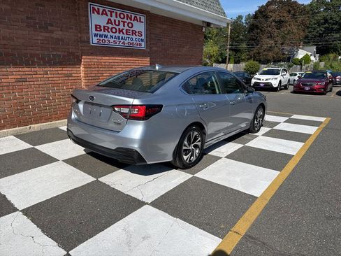 Used 2022 Subaru Legacy Premium image 3