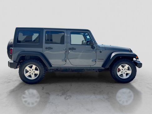 Used 2015 Jeep Wrangler Unlimited Sport w/ Quick Order Package 24S AWD/4WD image 9