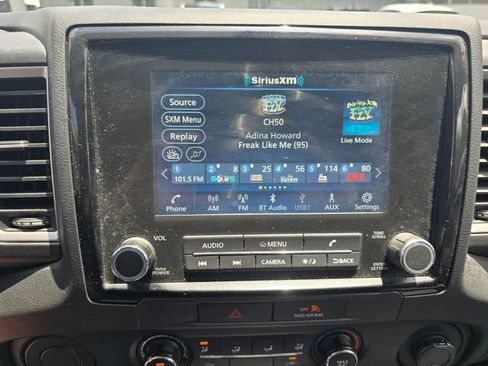 Used 2022 Nissan Frontier SV RWD image 5