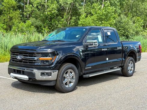 New 2025 Ford F150 XLT w/ Equipment Group 302A MID image 30