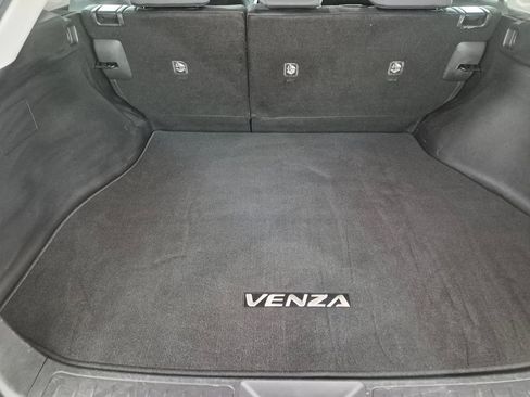 Used 2021 Toyota Venza LE AWD/4WD image 26
