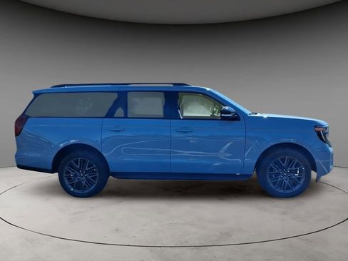 New 2026 Ford Expedition Max Platinum image 10