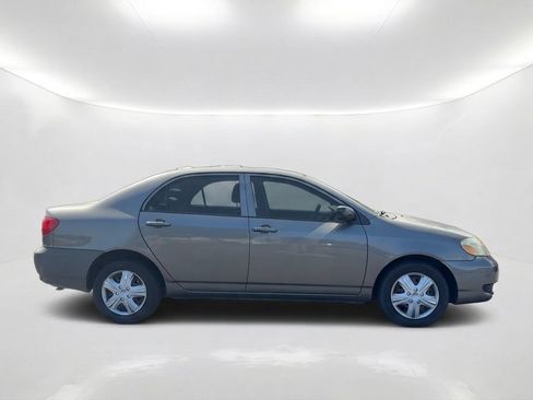 Used 2007 Toyota Corolla CE FWD image 4