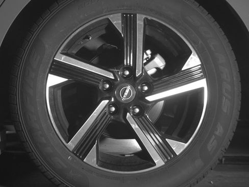 Used 2024 Nissan Sentra SV FWD image 11