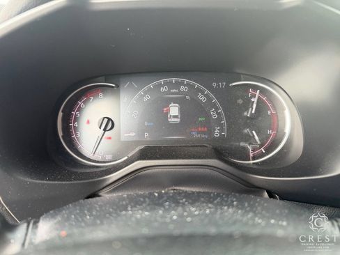 Used 2022 Toyota RAV4 Limited FWD image 18