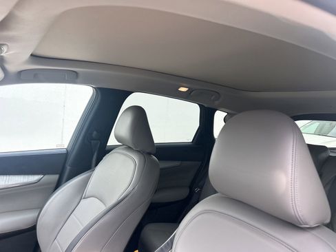 Used 2023 INFINITI QX50 Sensory AWD/4WD image 2