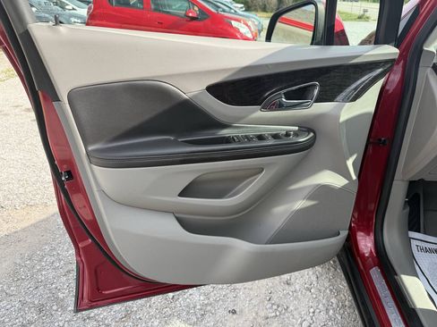 Used 2015 Buick Encore Convenience FWD image 20
