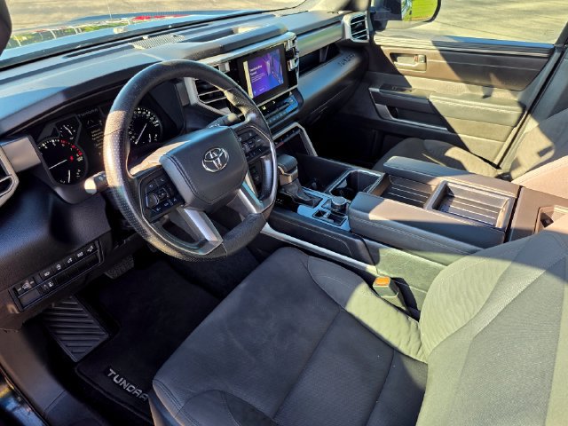Used 2025 Toyota Tundra SR5 w/ SR5 Convenience Package AWD/4WD image 19