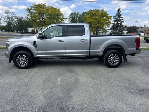 Used 2021 Ford F250 Lariat w/ Lariat Ultimate Package AWD/4WD image 2