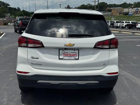 Used 2024 Chevrolet Equinox LT FWD image 4