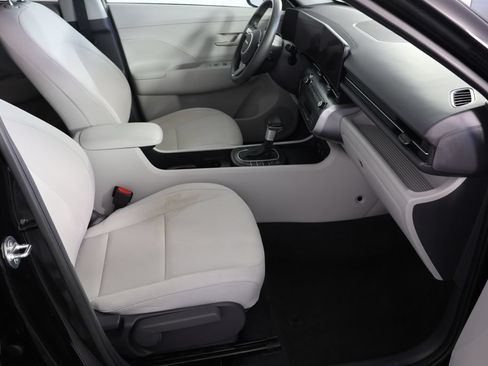 Certified 2025 Hyundai Kona SEL AWD/4WD image 21