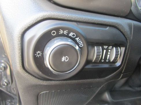 Used 2019 Jeep Wrangler Unlimited Sport S image 14