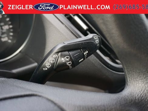 Used 2018 Ford Escape SE w/ SE Sync 3 Package AWD/4WD image 26