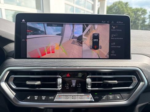 Used 2025 BMW X4 xDrive30i image 12