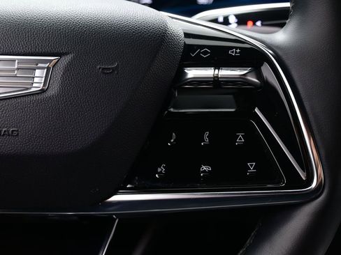 Used 2024 Cadillac Lyriq Luxury RWD image 18