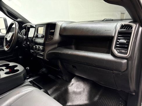 Used 2021 RAM 3500 Tradesman w/ Chrome Appearance Group image 30