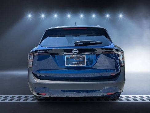 Used 2025 Nissan Kicks SR FWD image 3
