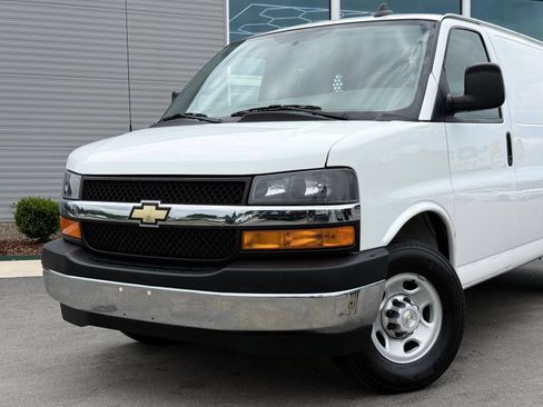 Used 2023 Chevrolet Express 2500 w/ Driver Convenience Package RWD image 2