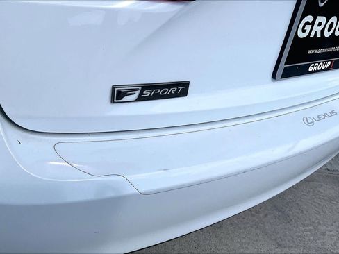 Used 2016 Lexus IS 200t w/ F Sport Package RWD image 9