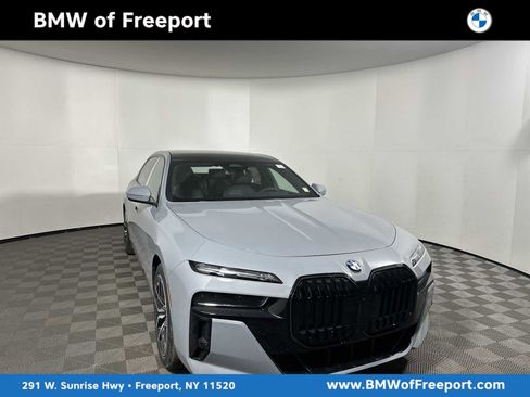 New 2026 BMW 760i xDrive w/ Executive Package image 1
