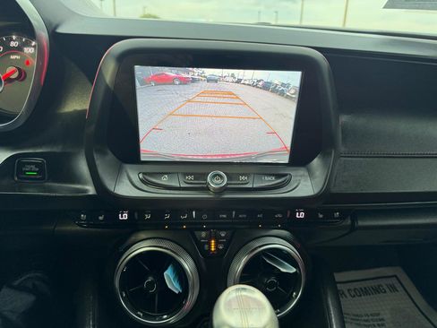 Used 2017 Chevrolet Camaro LT RWD image 14