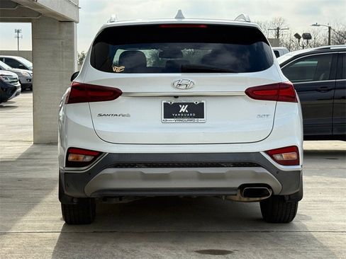 Used 2019 Hyundai Santa Fe Limited image 3
