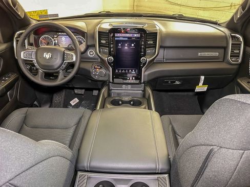 New 2026 RAM 1500 4x4 Crew Cab image 22