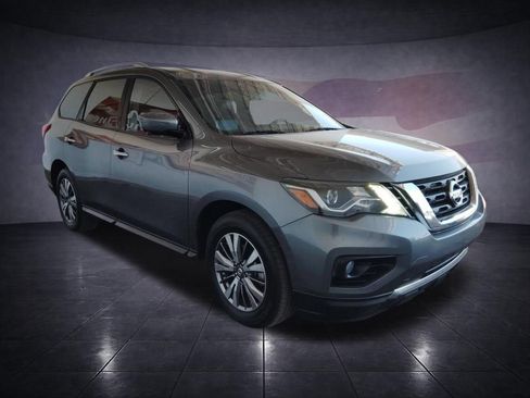 Used 2019 Nissan Pathfinder SL AWD/4WD image 7