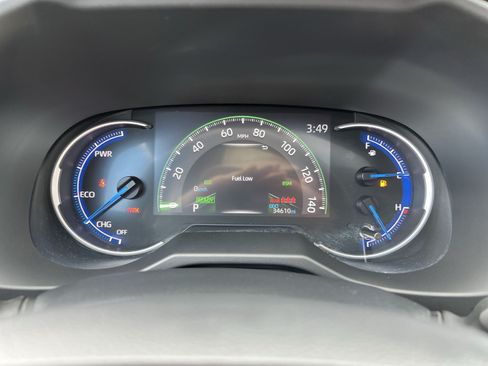 Used 2024 Toyota RAV4 XLE w/ Convenience Package AWD/4WD image 17