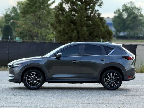 Used 2018 MAZDA CX-5 Touring w/ Preferred Equipment Package FWD image 8