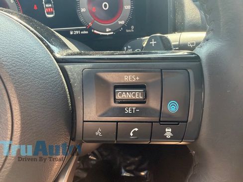 Used 2024 Nissan Rogue Platinum w/ Platinum Premium Package FWD image 27