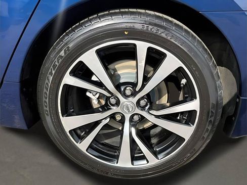 Used 2017 Nissan Maxima 3.5 SL FWD image 35